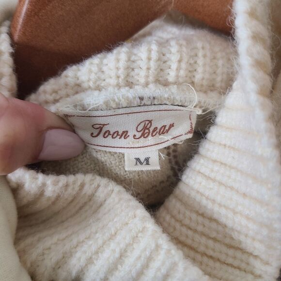 Toon Bear Plaid Turtleneck Hooded Pullover Sweatshirt sz M - Picture 3 of 3